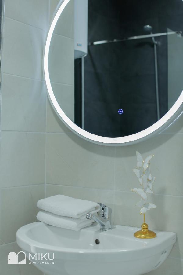 Miku Apartment - Lovely 1 Bedroom Spectacular View Tiranë Luaran gambar