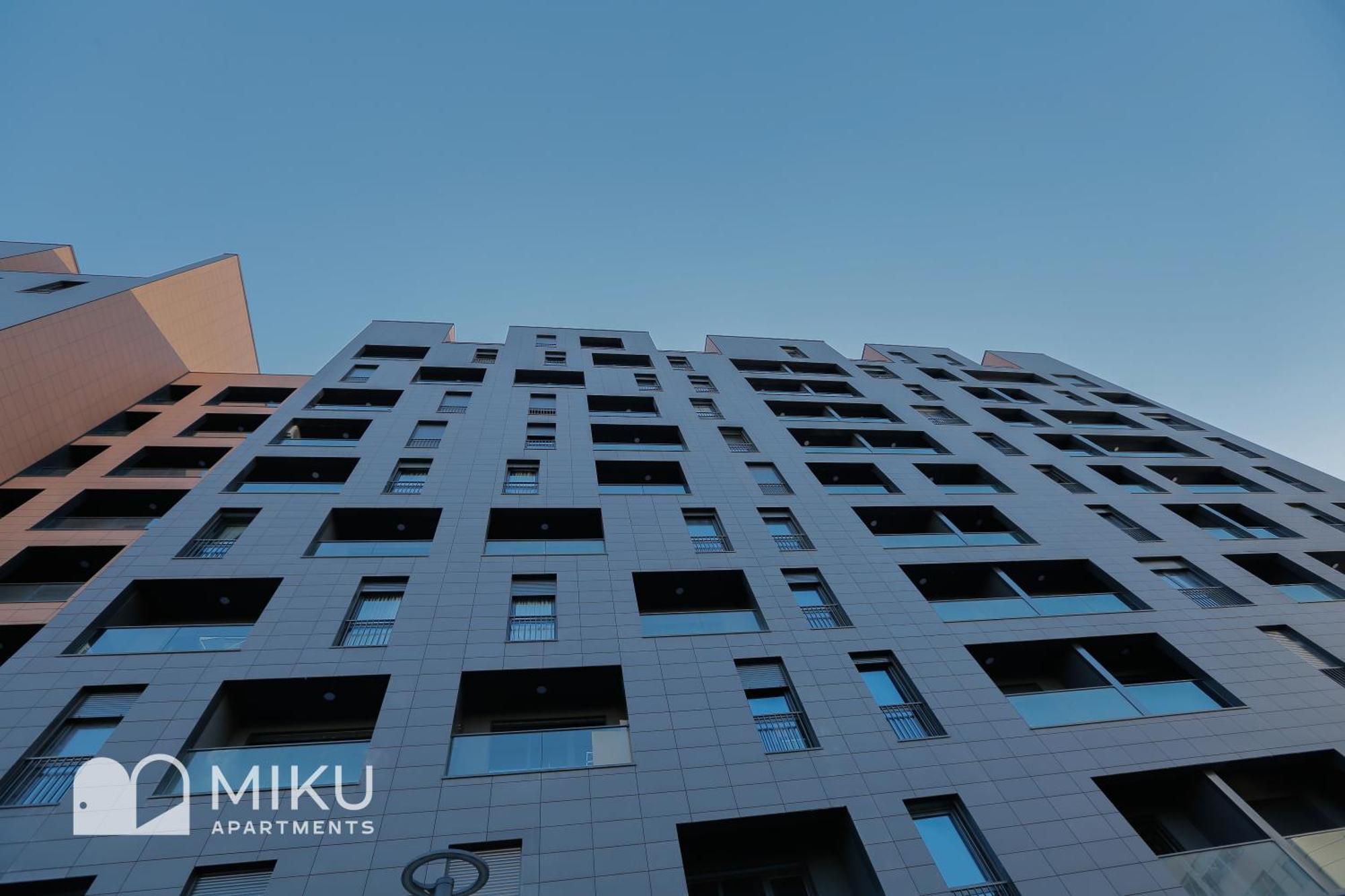 Miku Apartment - Lovely 1 Bedroom Spectacular View Tiranë Luaran gambar